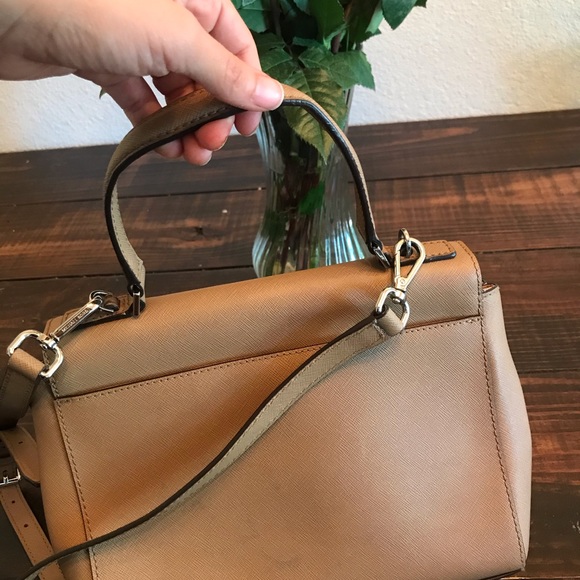 Michael Kors Crossbody Bag with silver hardware - Picture 4 of 4